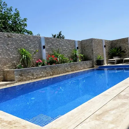 Marvelous With Jacuzzi In Kalkan 4* Fethiye