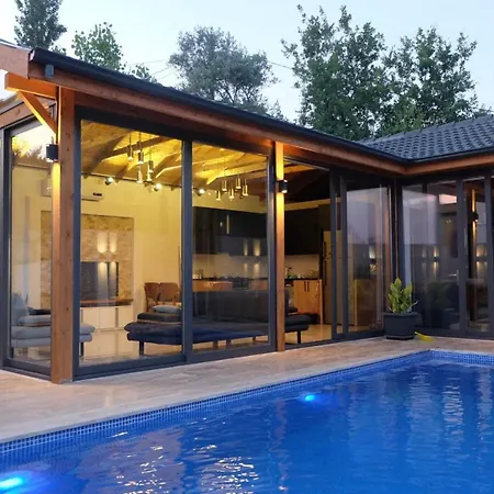 Marvelous With Jacuzzi In Kalkan Hotel 4*