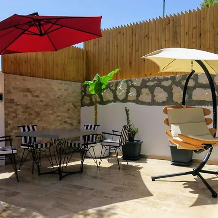 Marvelous With Jacuzzi In Kalkan 페티예